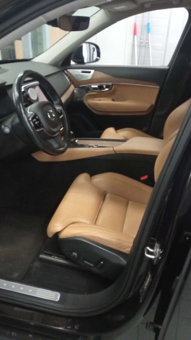 Volvo XC90 2016 года, 148 399 км - вид 5