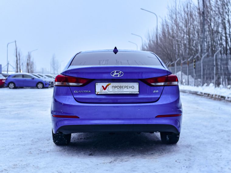 Hyundai Elantra 2018 года, 105 750 км - вид 4