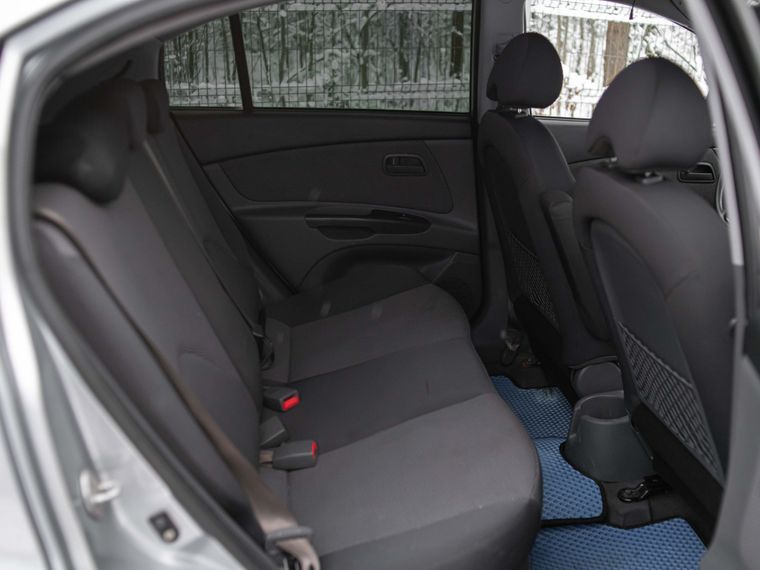 KIA Rio 2010 года, 303 588 км - вид 10
