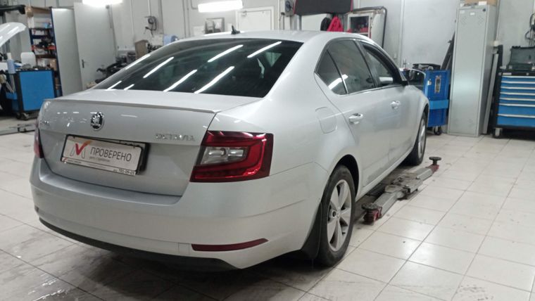 Skoda Octavia 2017 года, 170 000 км - вид 3