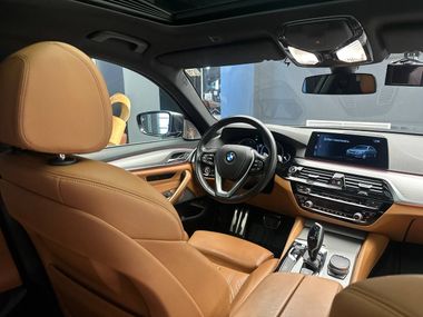 BMW 5 серия 2017 года, 145 862 км - вид 11