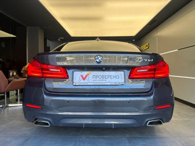 BMW 5 серия 2017 года, 145 862 км - вид 6