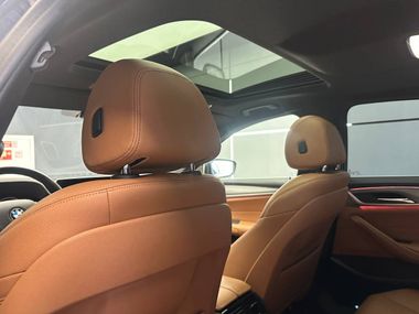 BMW 5 серия 2017 года, 145 862 км - вид 19