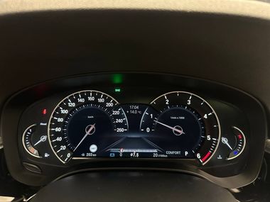 BMW 5 серия 2017 года, 145 862 км - вид 8