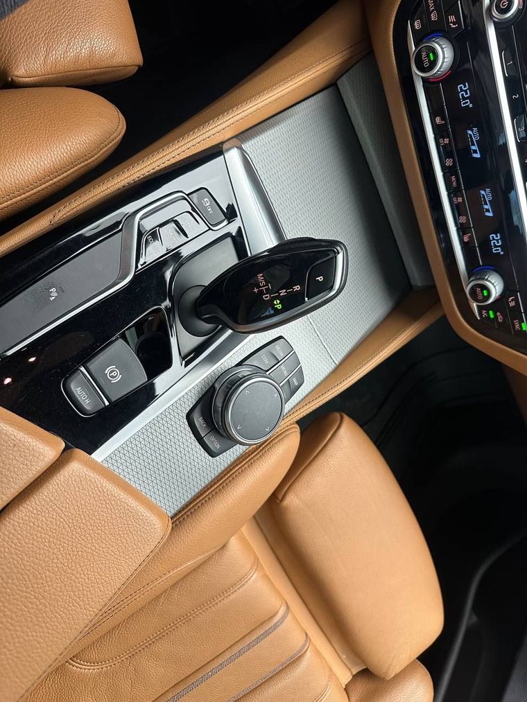 BMW 5 серия 2017 года, 145 862 км - вид 23