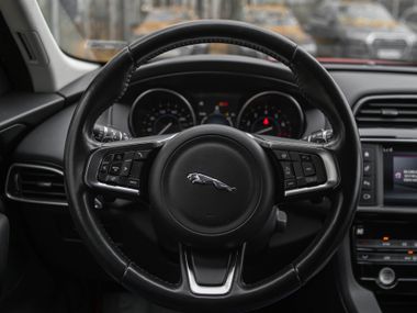 Jaguar F-Pace 2018 года, 186 363 км - вид 6