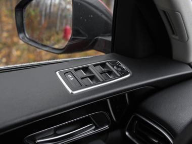 Jaguar F-Pace 2018 года, 186 363 км - вид 11