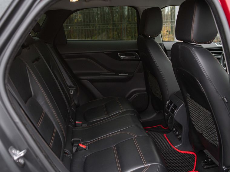Jaguar F-Pace 2018 года, 186 363 км - вид 13
