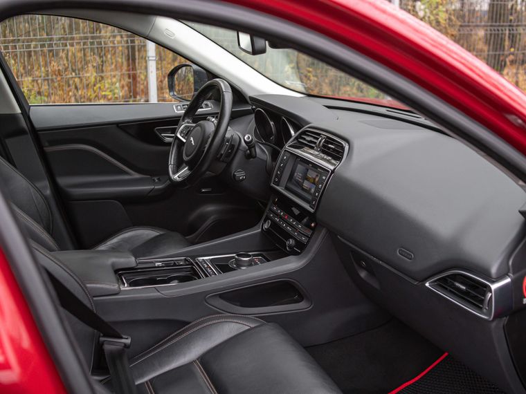Jaguar F-Pace 2018 года, 186 363 км - вид 14