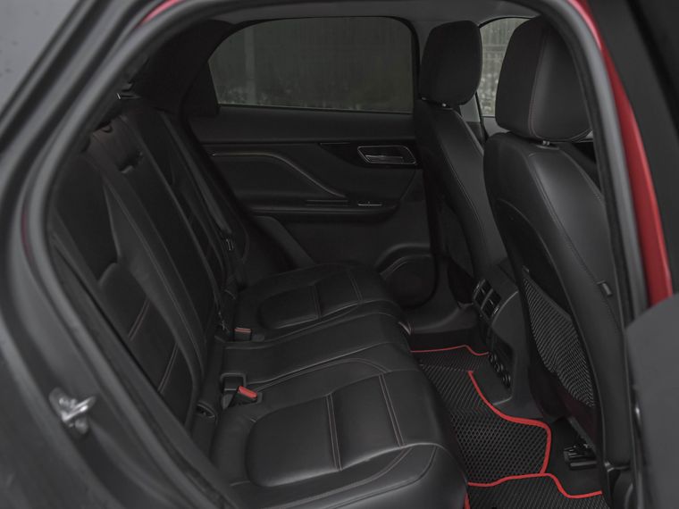 Jaguar F-Pace 2018 года, 186 363 км - вид 14