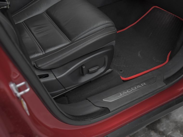Jaguar F-Pace 2018 года, 186 363 км - вид 16