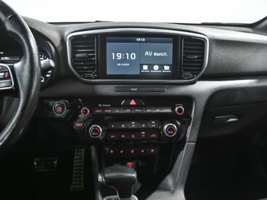 KIA Sportage 2018 года, 129 145 км - вид 12