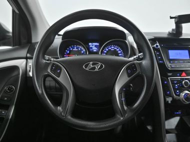 Hyundai i30 2015 года, 175 000 км - вид 10