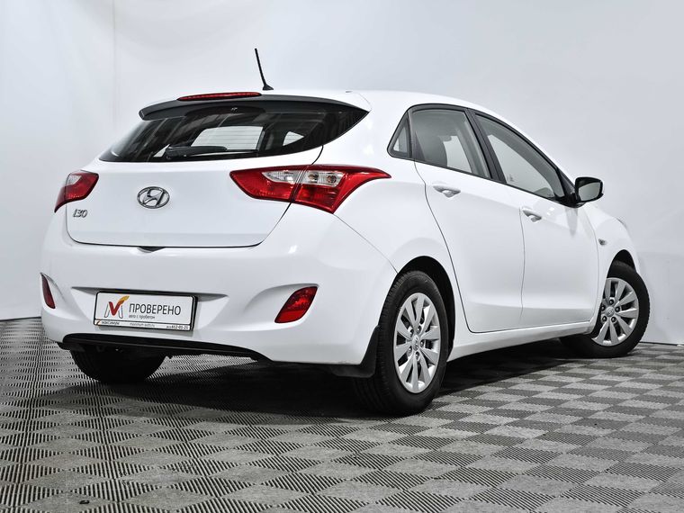 Hyundai i30 2015 года, 175 000 км - вид 6