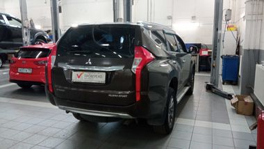Mitsubishi Pajero Sport 2019 года, 70 579 км - вид 3