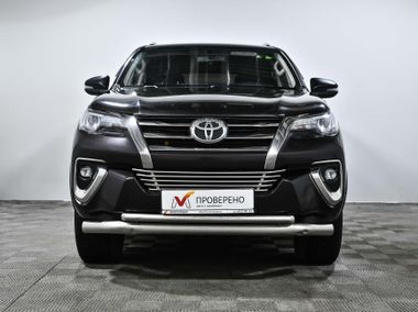 Toyota Fortuner 2017 года, 141 050 км - вид 3