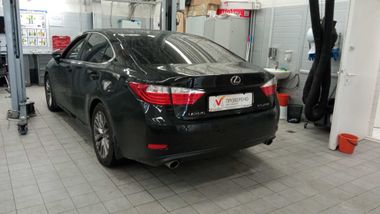 Lexus ES 2014 года, 163 097 км - вид 5