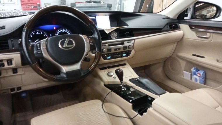 Lexus ES 2014 года, 163 097 км - вид 6