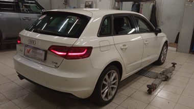 Audi A3 2013 года, 232 000 км - вид 3