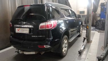 Chevrolet TrailBlazer 2014 года, 308 354 км - вид 3