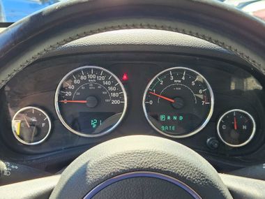 Jeep Wrangler 2012 года, 89 853 км - вид 8