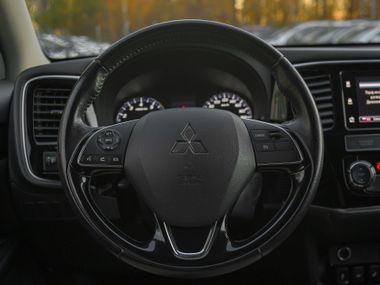 Mitsubishi Outlander 2019 года, 125 425 км - вид 7