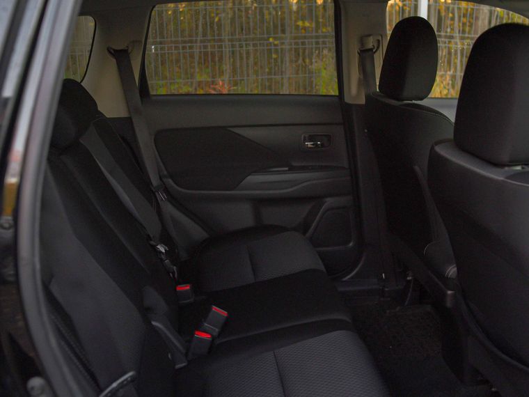 Mitsubishi Outlander 2019 года, 125 425 км - вид 13