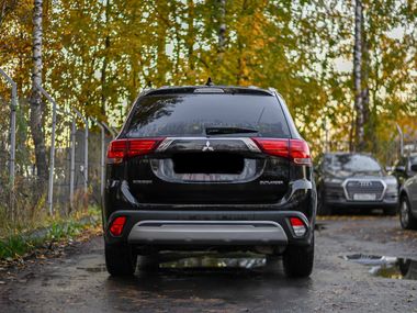 Mitsubishi Outlander 2019 года, 125 425 км - вид 4