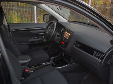 Mitsubishi Outlander 2019 года, 125 425 км - вид 14