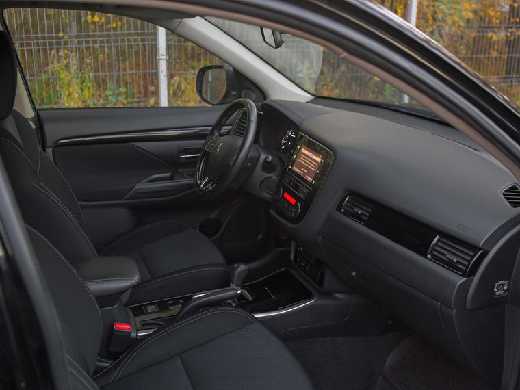 Mitsubishi Outlander 2019 года, 125 425 км - вид 14