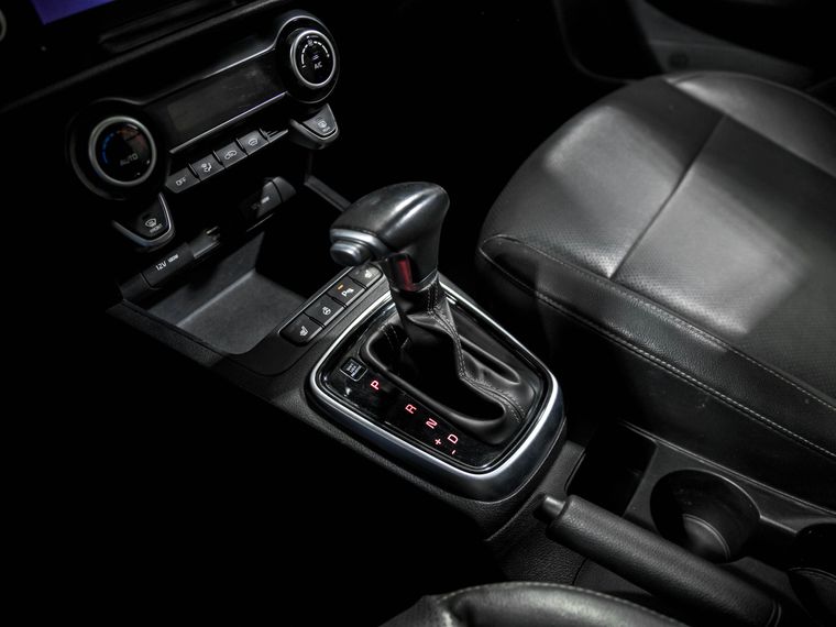 Kia Rio 2021 года, 166 108 км - вид 13