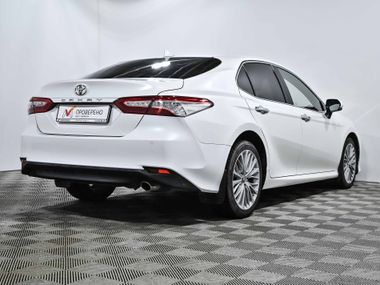 Toyota Camry 2018 года, 98 998 км - вид 6