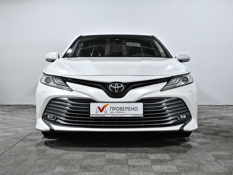 Toyota Camry 2018 года, 98 998 км - вид 4