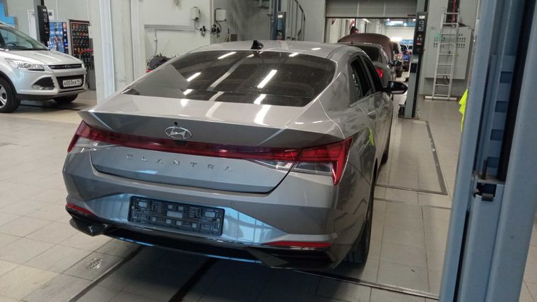 Hyundai Elantra 2023 года, 1 663 км - вид 3