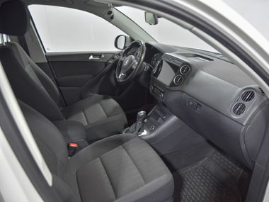 Volkswagen Tiguan 2013 года, 118 409 км - вид 17