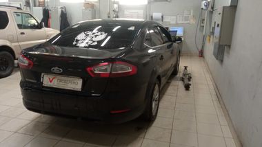 Ford Mondeo 2011 года, 219 000 км - вид 3