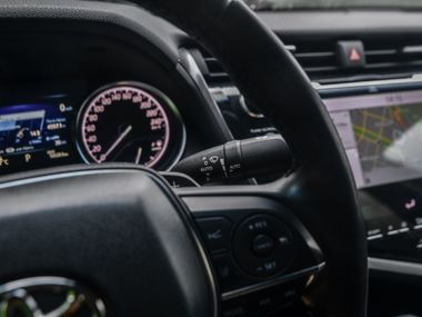 Toyota Camry 2018 года, 100 208 км - вид 8
