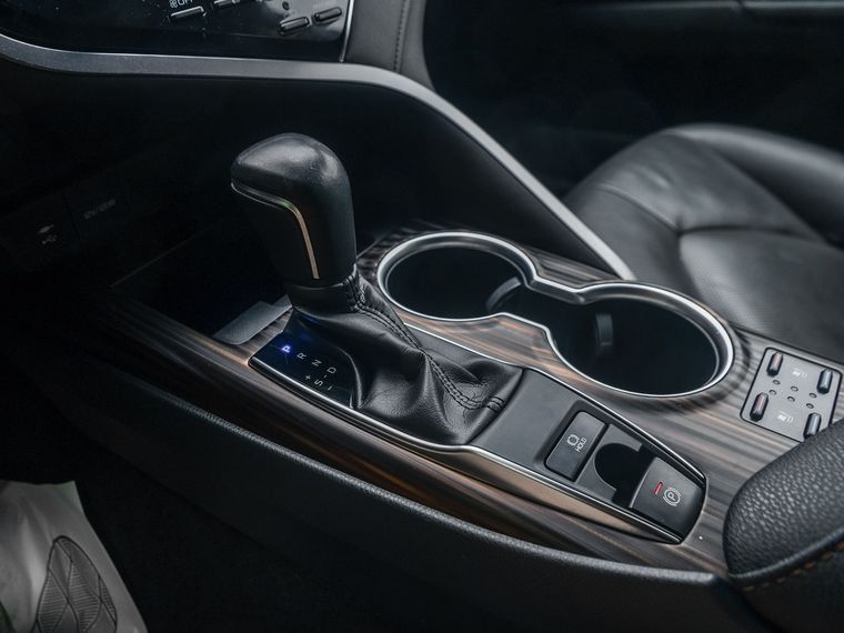 Toyota Camry 2018 года, 100 208 км - вид 11