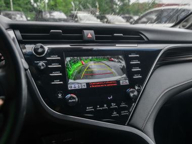 Toyota Camry 2018 года, 100 208 км - вид 10