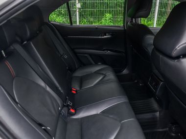 Toyota Camry 2018 года, 100 208 км - вид 16