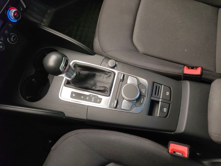 Audi A3 2020 года, 58 000 км - вид 17
