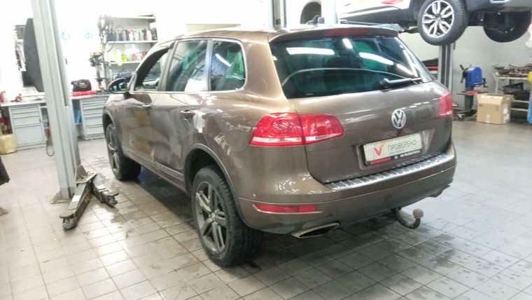 Volkswagen Touareg 2011 года, 294 027 км - вид 4