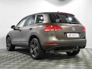 Volkswagen Touareg 2011 года, 294 027 км - вид 8