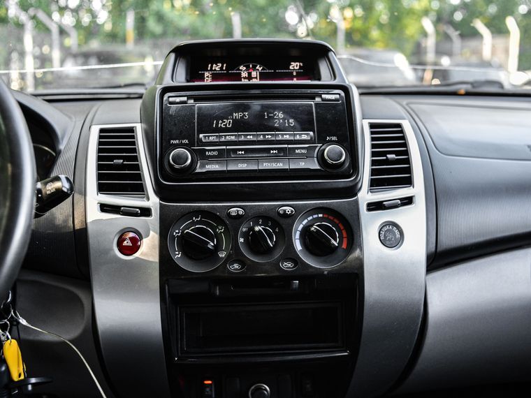Mitsubishi Pajero Sport 2014 года, 265 000 км - вид 8