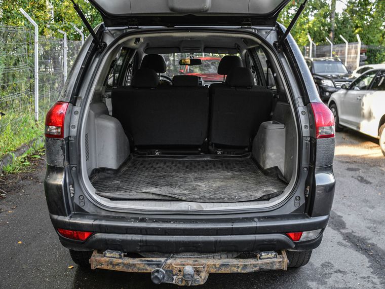 Mitsubishi Pajero Sport 2014 года, 265 000 км - вид 13