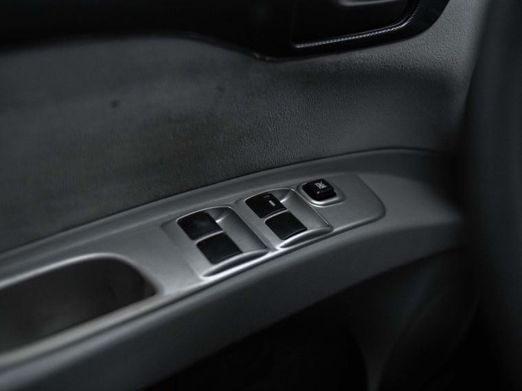 Mitsubishi Pajero Sport 2014 года, 265 000 км - вид 8