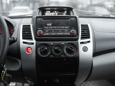Mitsubishi Pajero Sport 2014 года, 265 000 км - вид 7