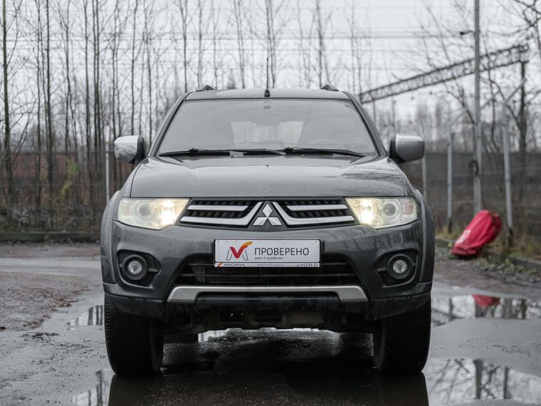 Mitsubishi Pajero Sport 2014 года, 265 000 км - вид 3