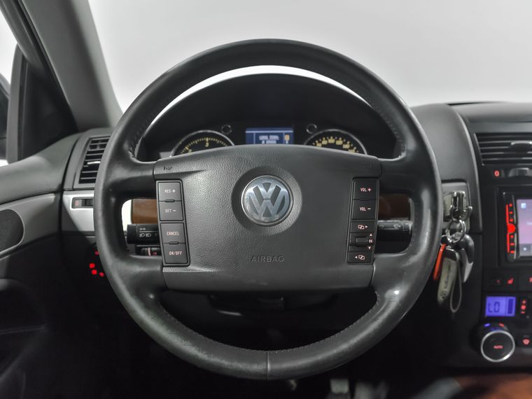 Volkswagen Touareg 2006 года, 328 000 км - вид 8