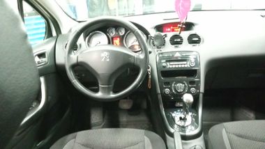 Peugeot 408 2012 года, 118 994 км - вид 5